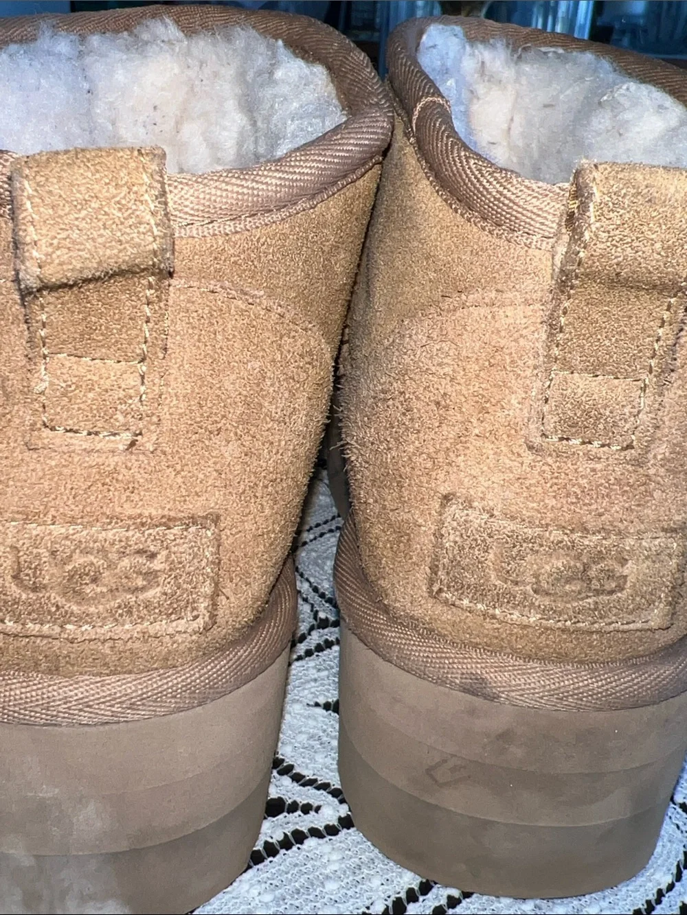 UGG classic ultra mini Tan Suede Platform Boots size 9